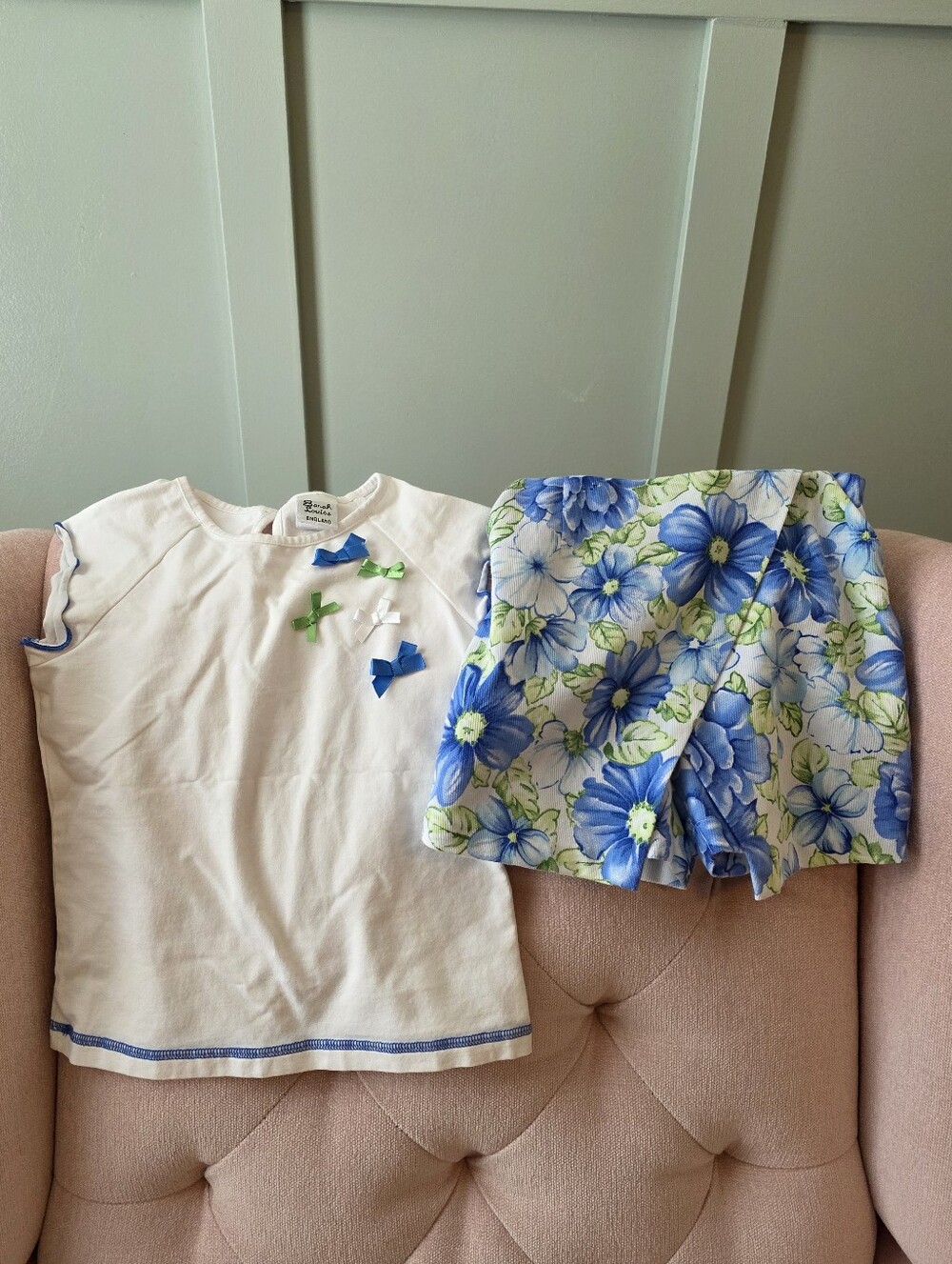 Sarah Louise England Size 4 Years Or 4t Floral Blue Shorts & Bow Tee Set Outfit